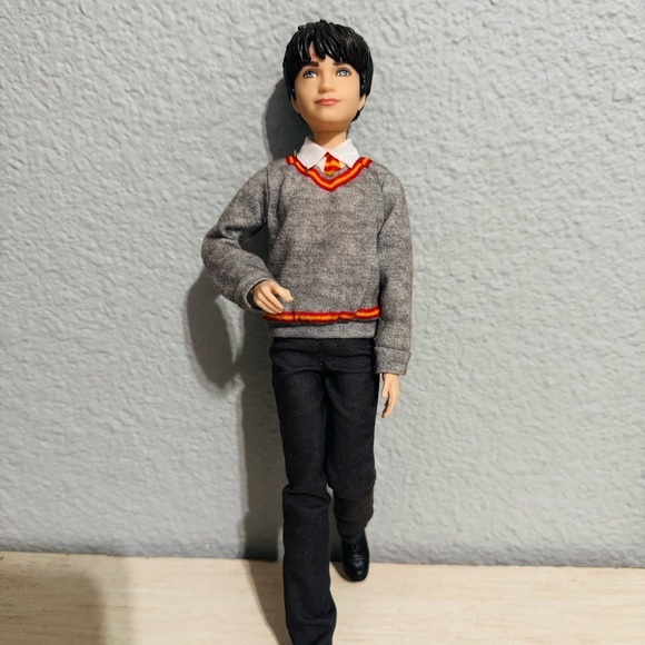 2018 Mattel Harry Potter Articulated 11in Doll Student Uniform NO ACCESSORIES - Picture 10 of 11